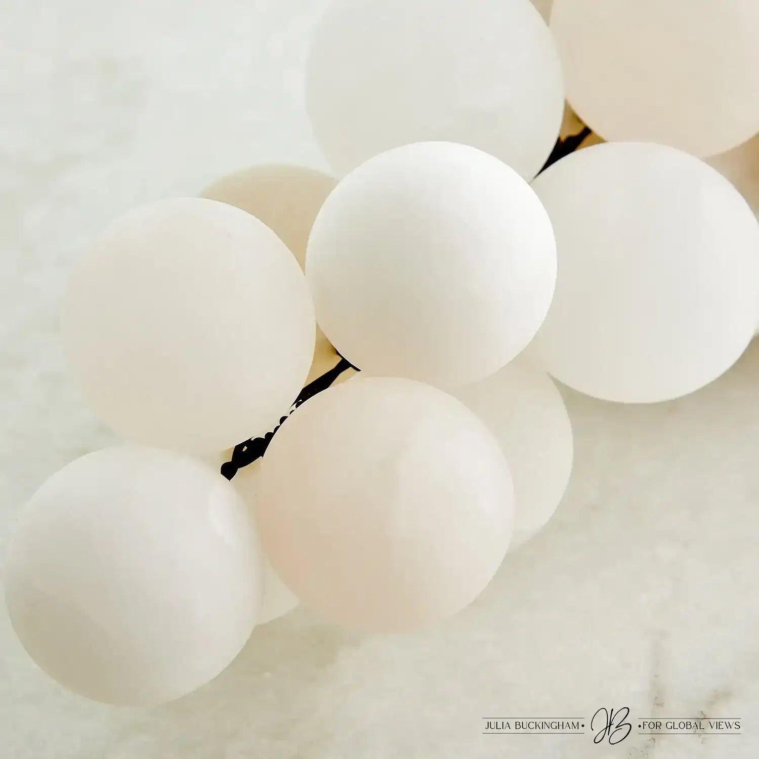 GLOBAL VIEWS BELLA GRAPES - Decorative Accents