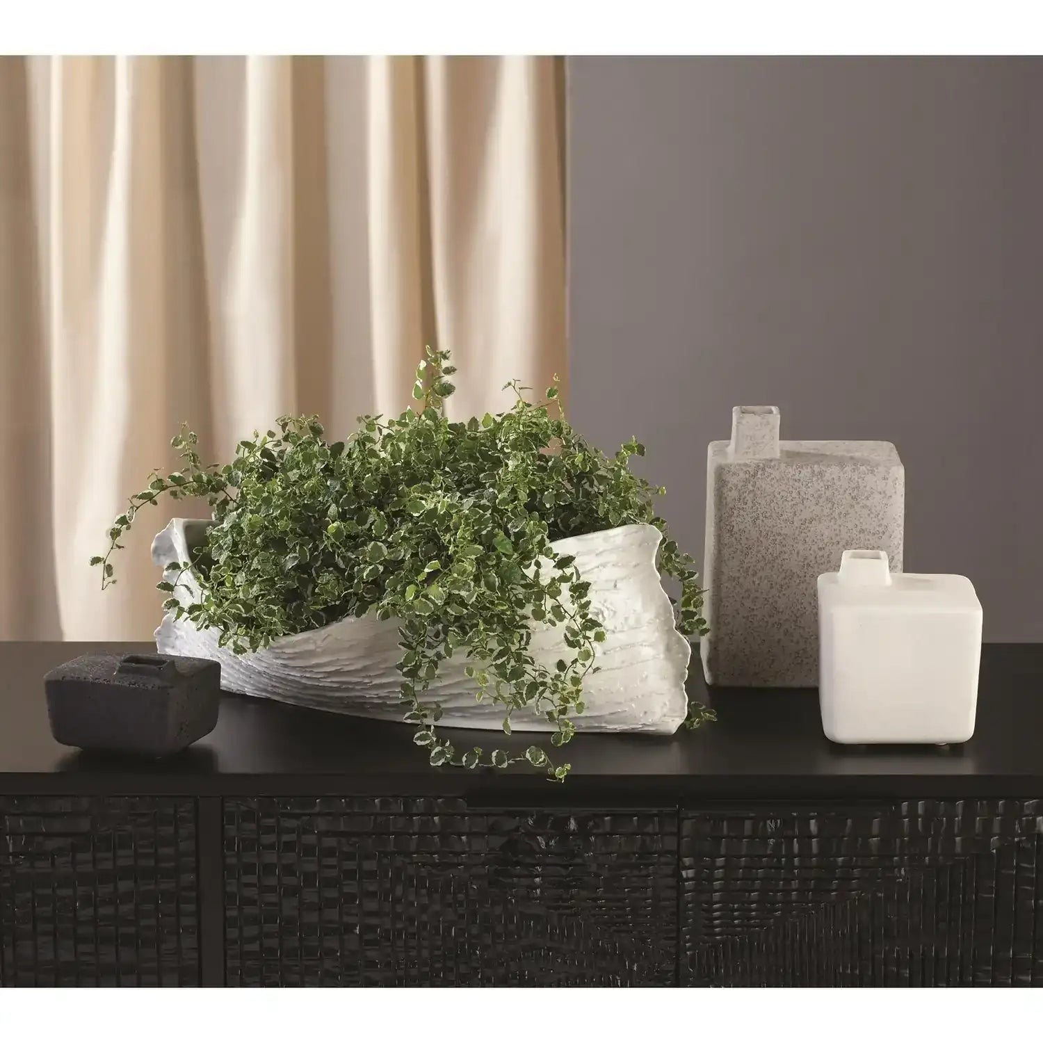 GLOBAL VIEWS TWISTY JAPANESE CHERRY BOWL - Decorative Accents