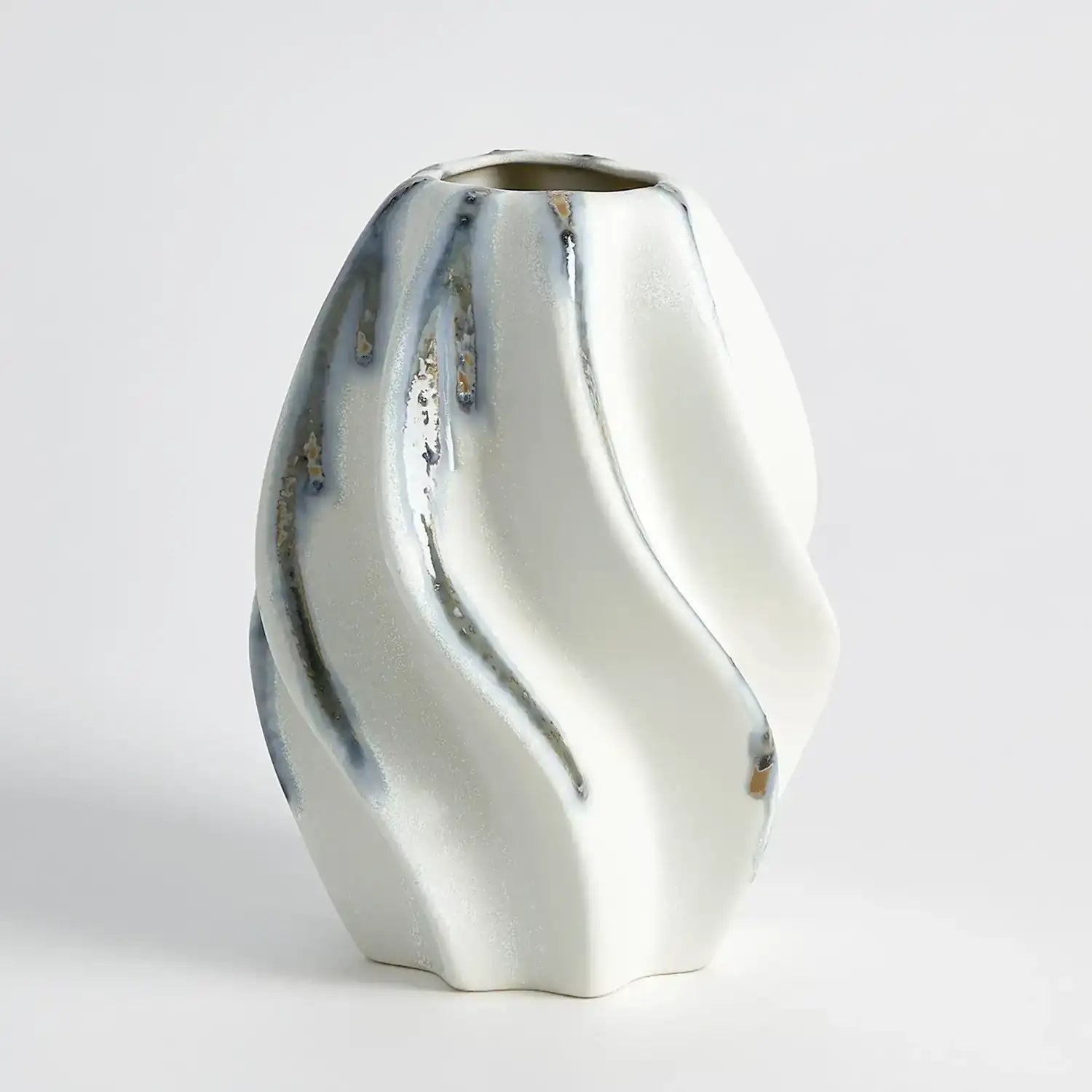 GLOBAL VIEWS TWIST VASE - Decorative Accents