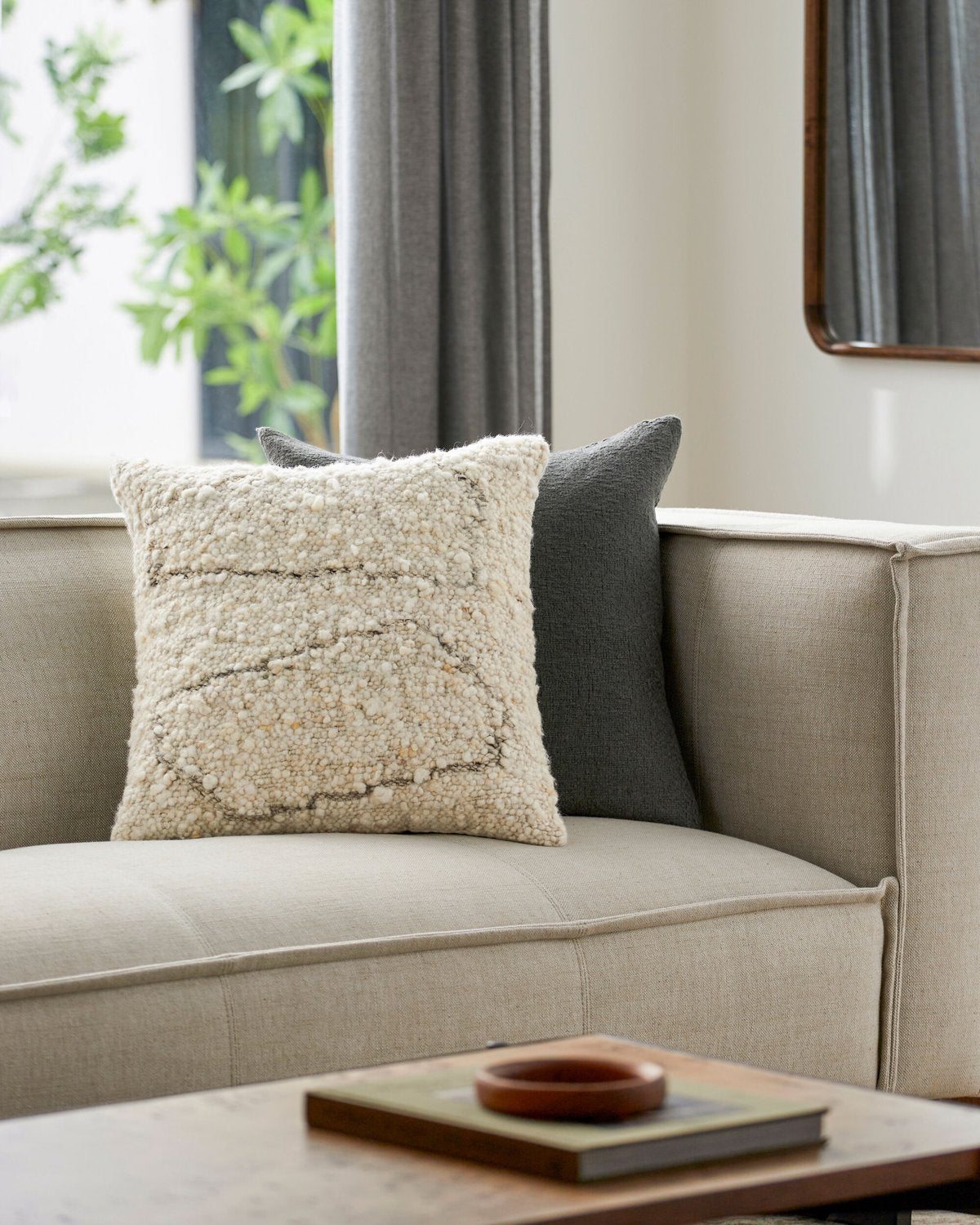 SURYA JAGGED ACCENT PILLOW - Linens