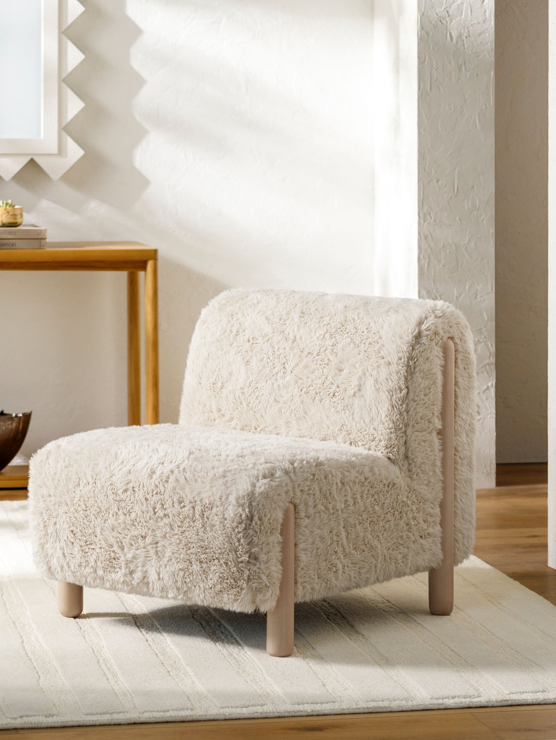 SURYA KENWOOD ACCENT CHAIR - Lounge