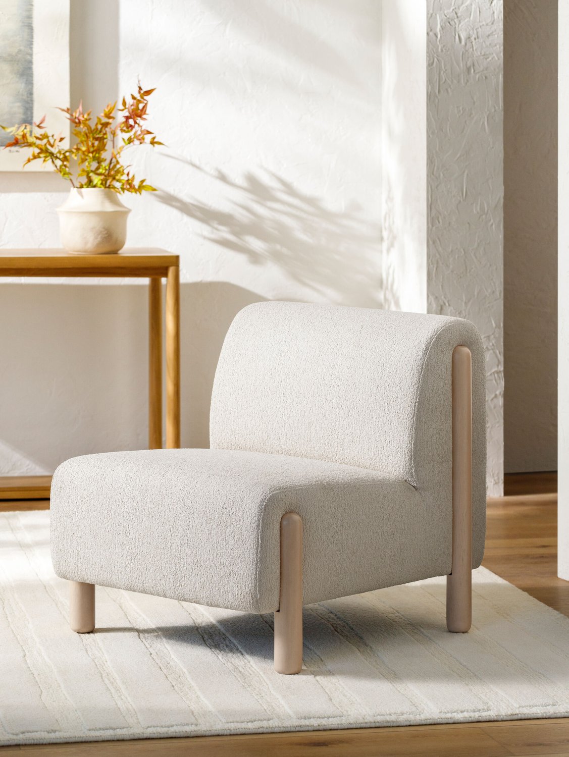 SURYA KENWOOD ACCENT CHAIR - Lounge