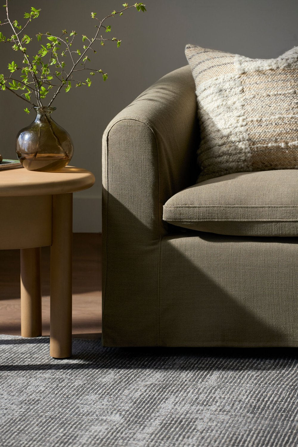 SURYA LINDY SOFA - Sofa