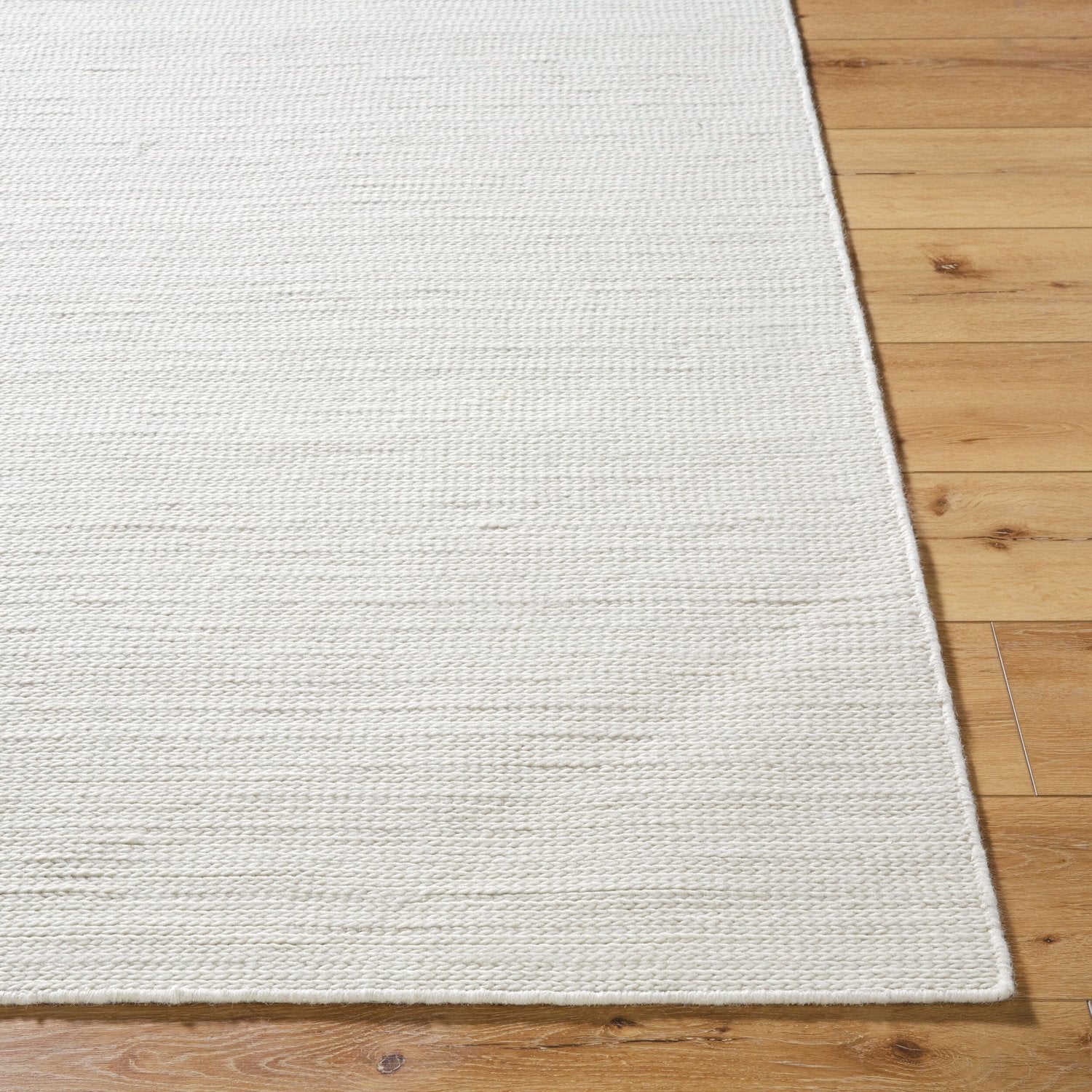 LIVABLISS MIA HANDMADE RUG - Rugs