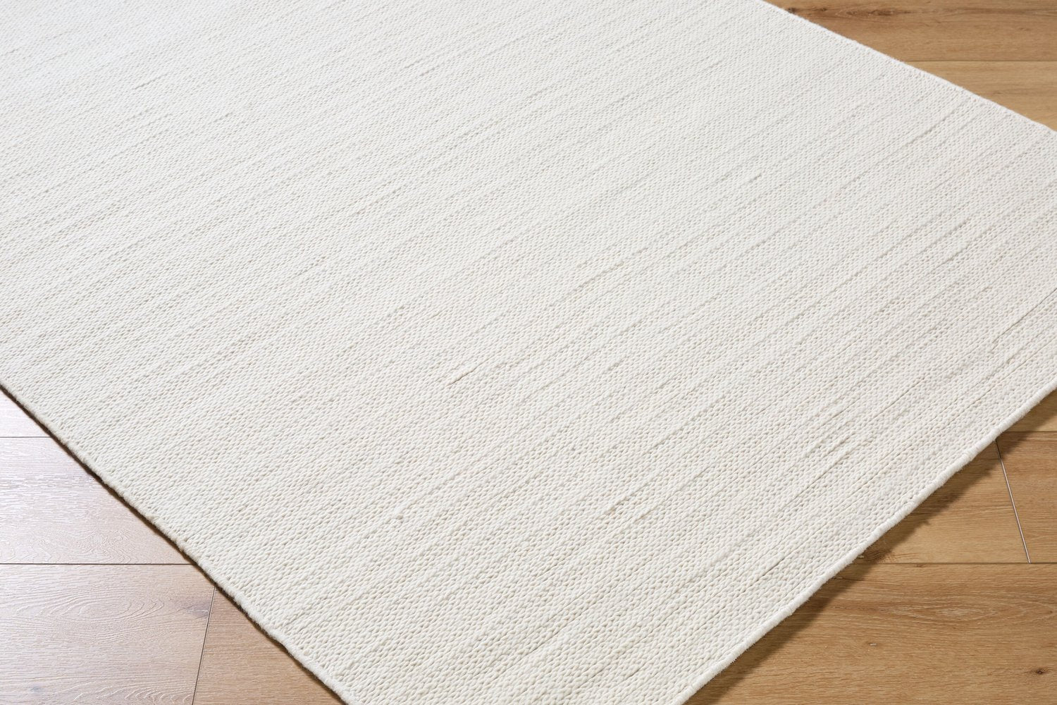 LIVABLISS MIA HANDMADE RUG - Rugs