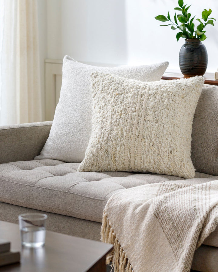 SURYA NEUTRAL ACCENT PILLOW - Linens