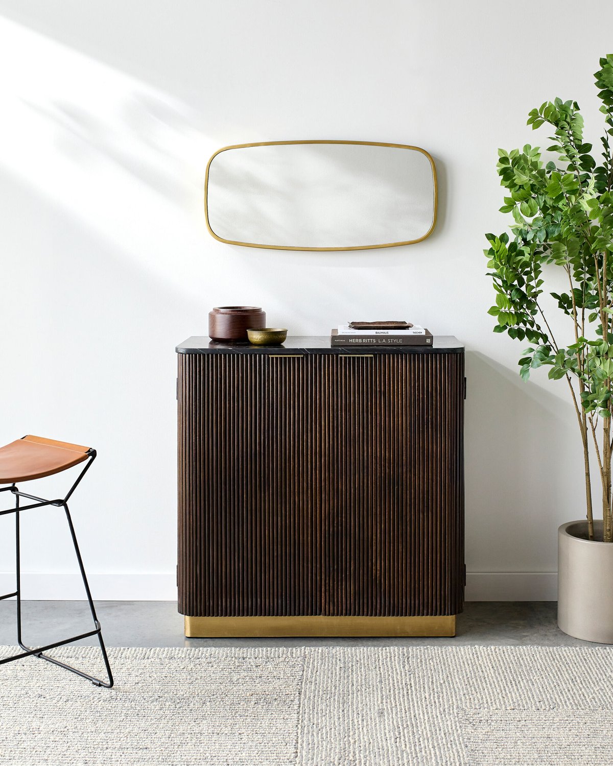SURYA NEMS CABINET - Cabinets & Bar