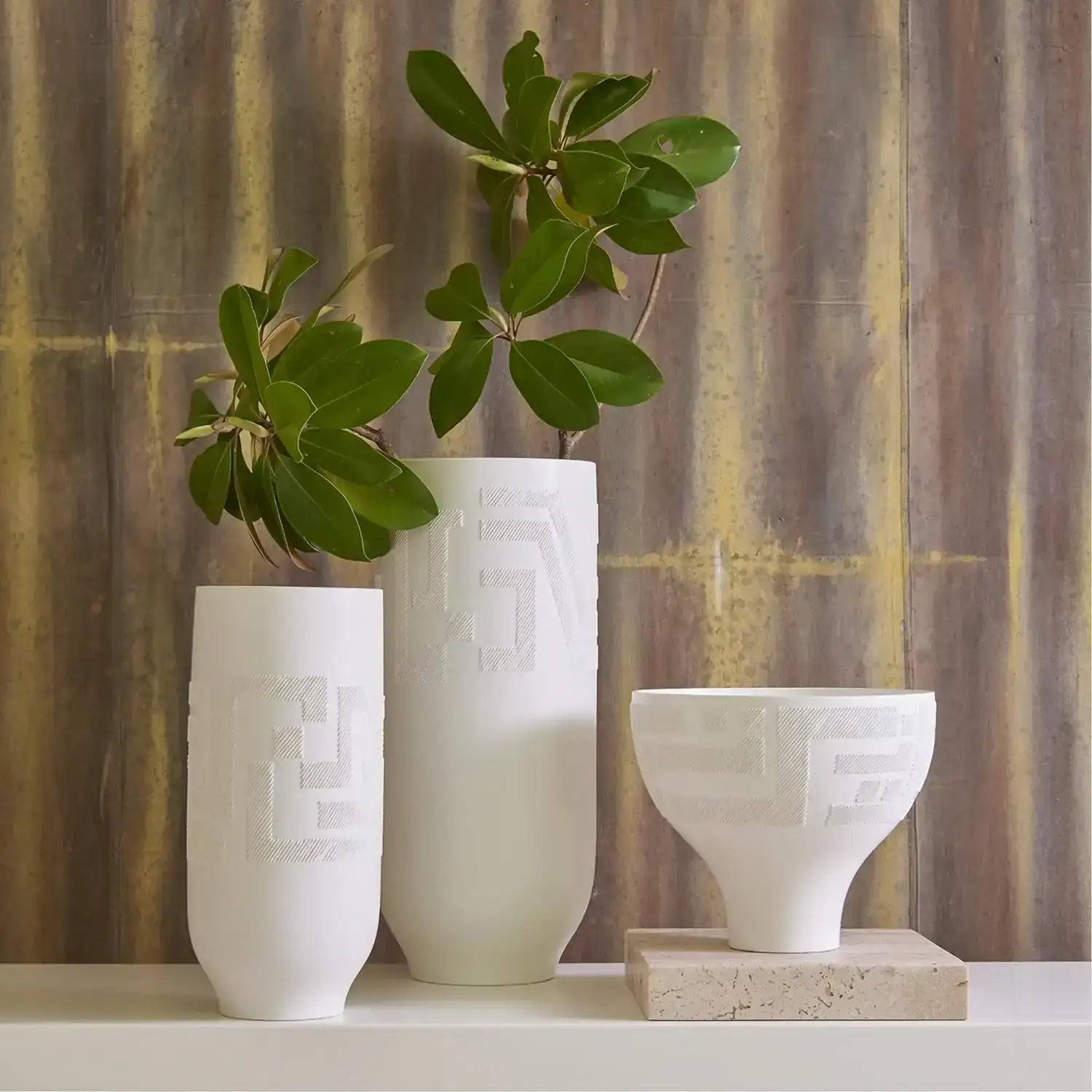 GLOBAL VIEWS CHACO VASE - Decorative Accents