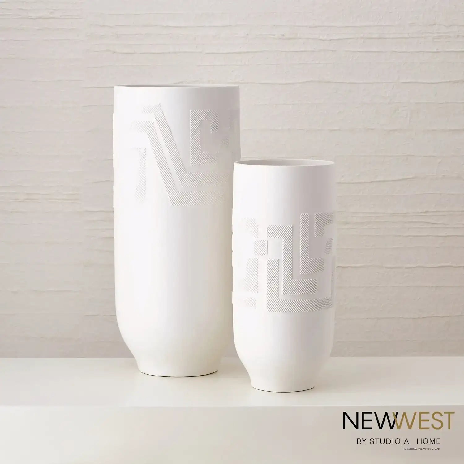 GLOBAL VIEWS CHACO VASE - Decorative Accents
