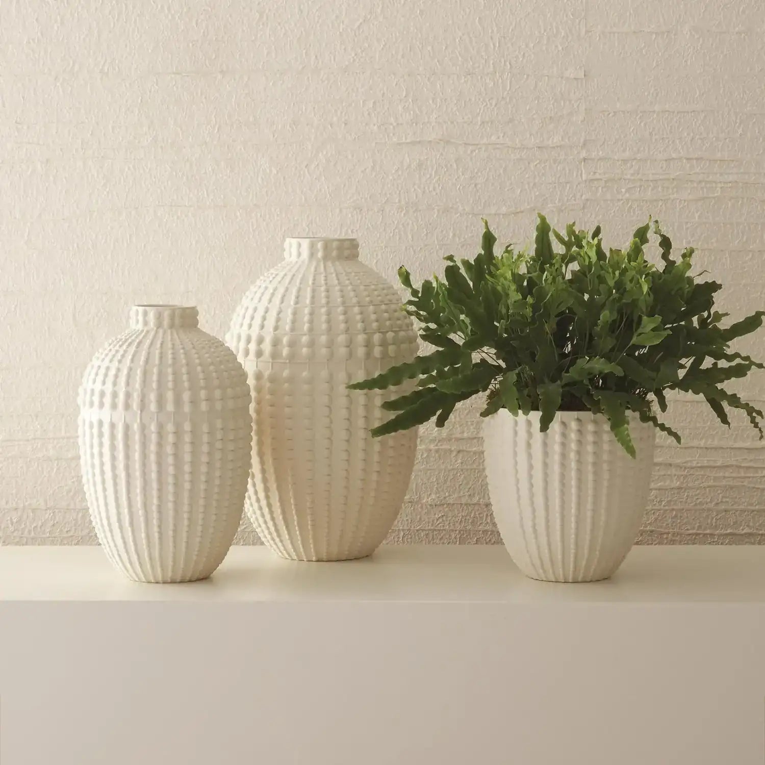 GLOBAL VIEWS NAIL HEAD VASE - Decorative Accents