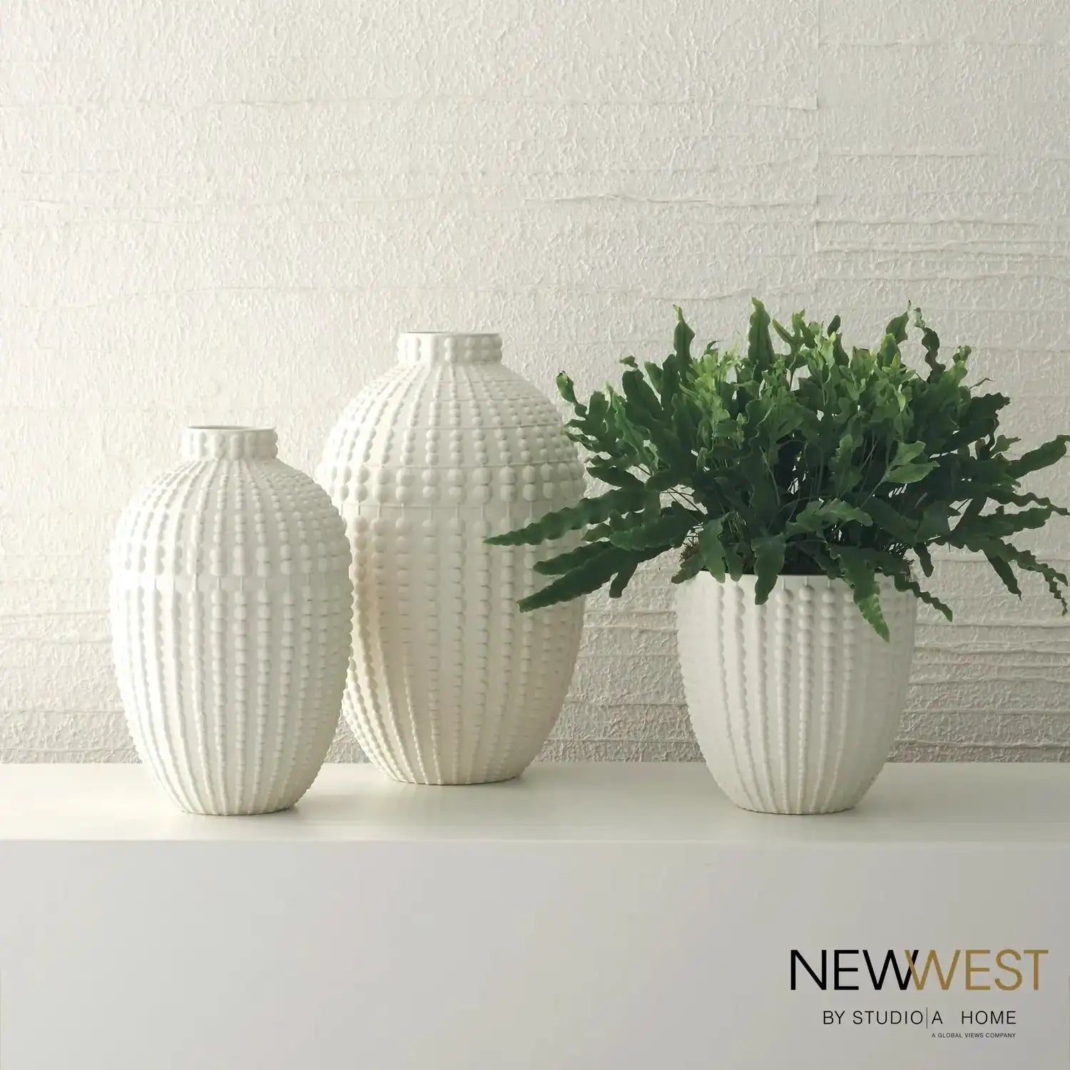 GLOBAL VIEWS NAIL HEAD VASE - Decorative Accents
