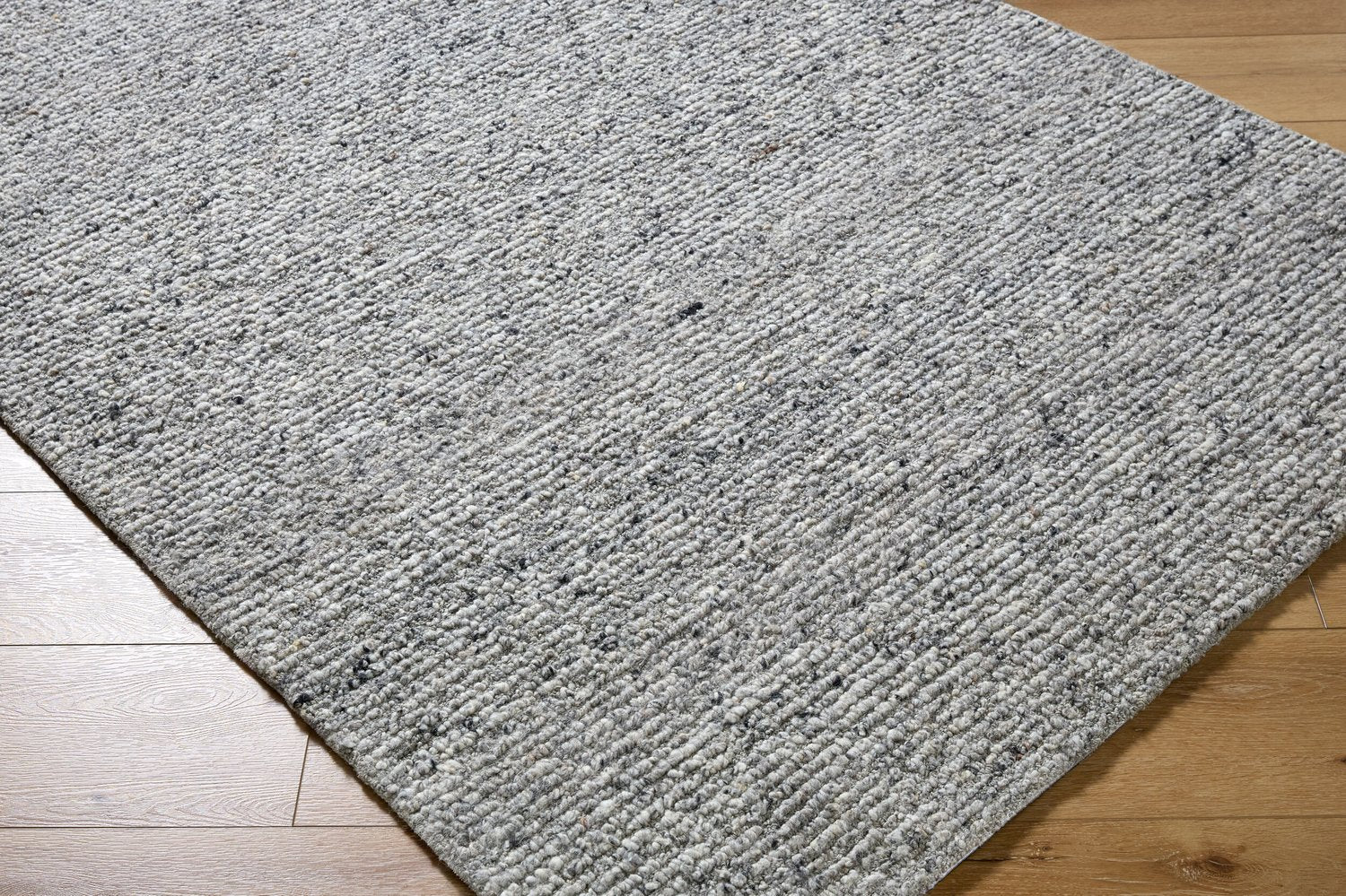 LIVABLISS PASSION HANDMADE RUG - Rugs