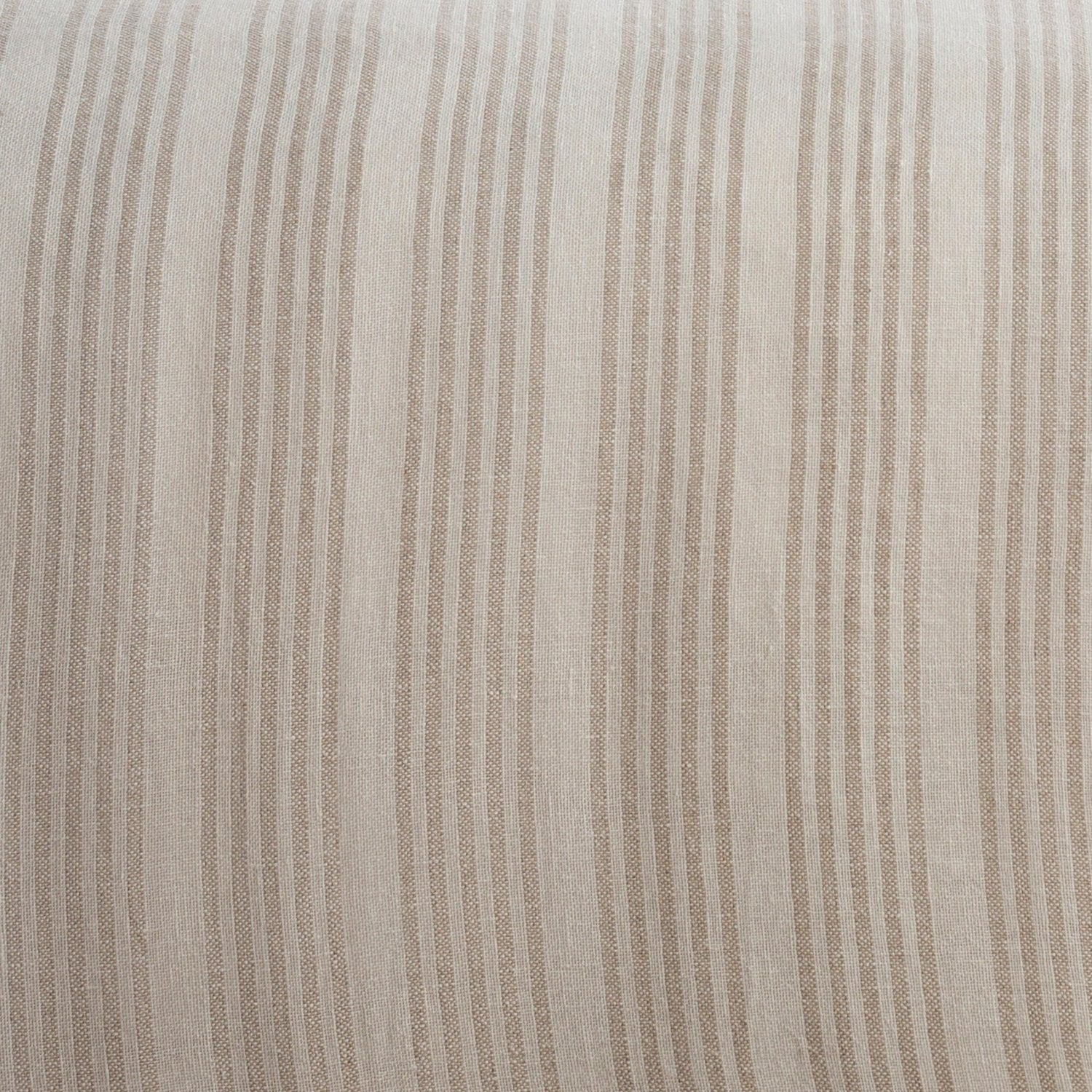 SURYA QUINN DUVET - Linens