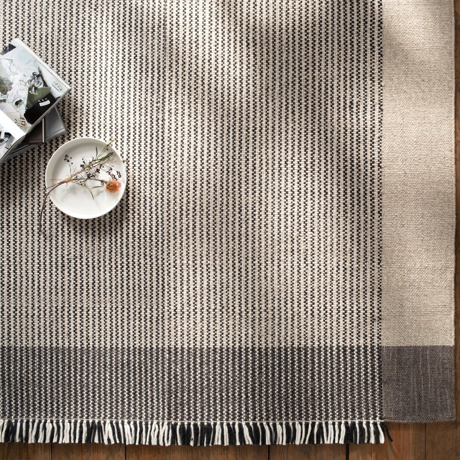 SURYA RELIANCE HANDMADE RUG - Rugs