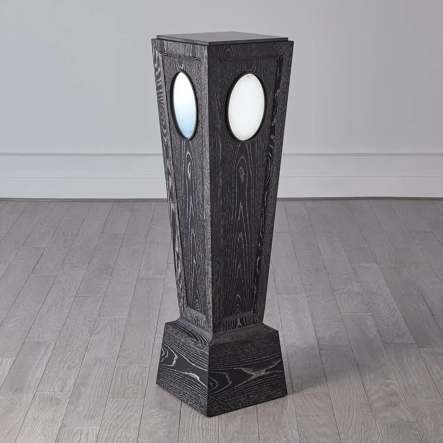 GLOBAL VIEWS PROUST PEDESTAL - Decorative Accents