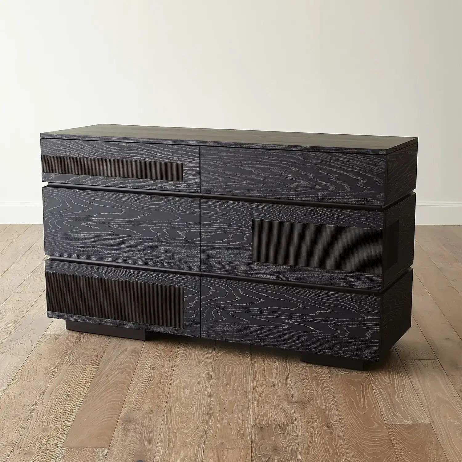 GLOBAL VIEWS BRAZIL DRESSER - Cabinets & Bar