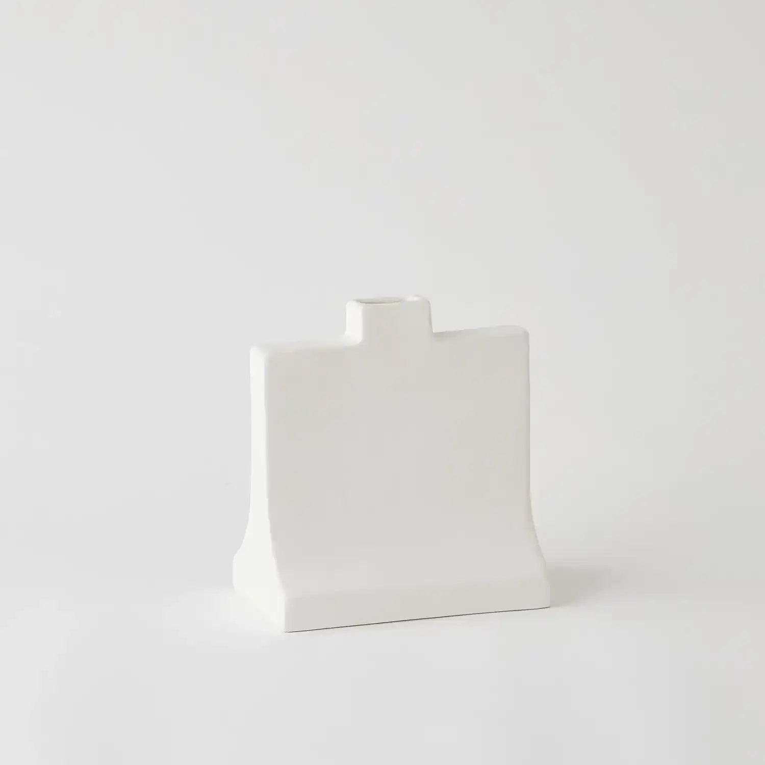 GLOBAL VIEWS ICON VASE - Decorative Accents