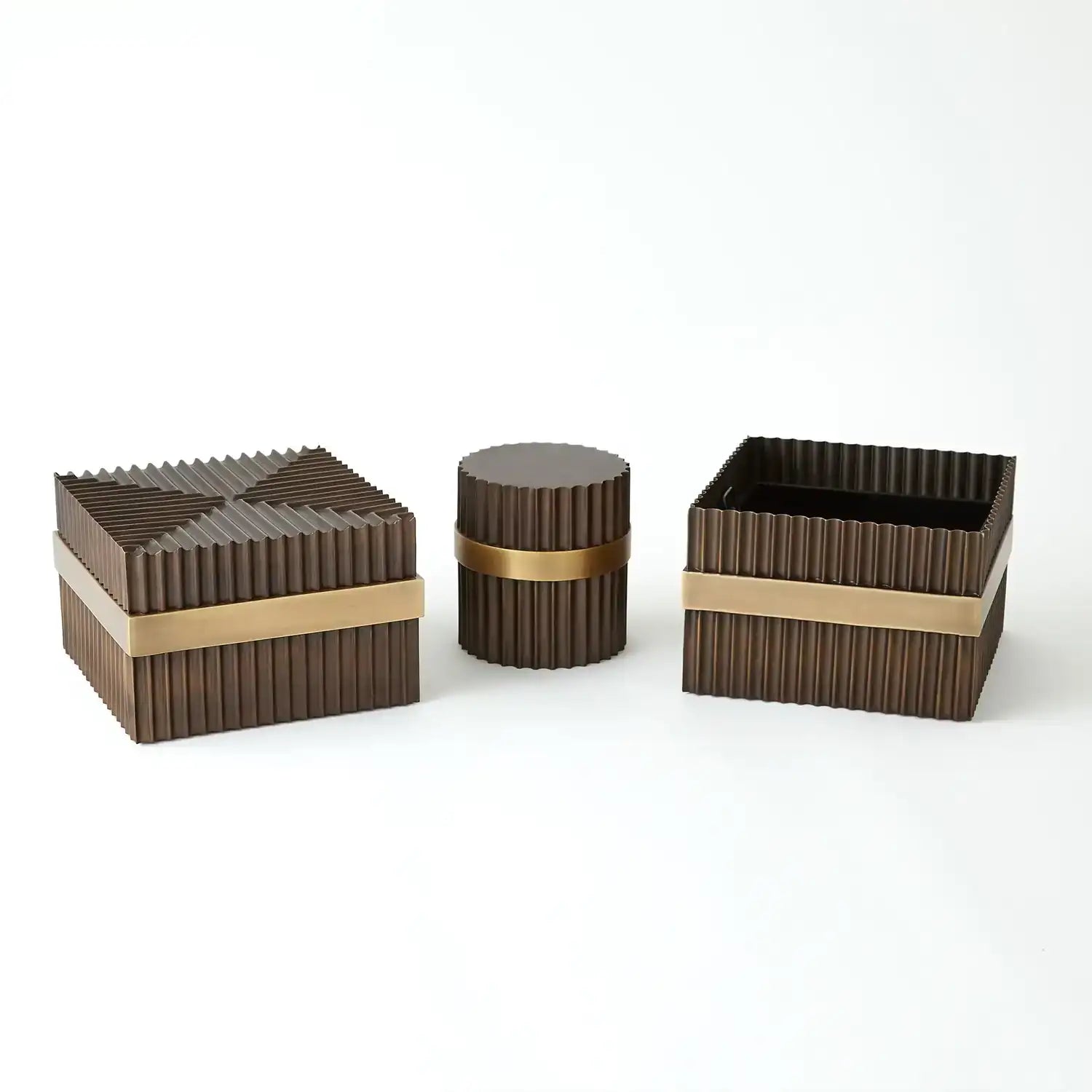 GLOBAL VIEWS MAGIC FLUTE SQUARE BOX - Decorative Accents