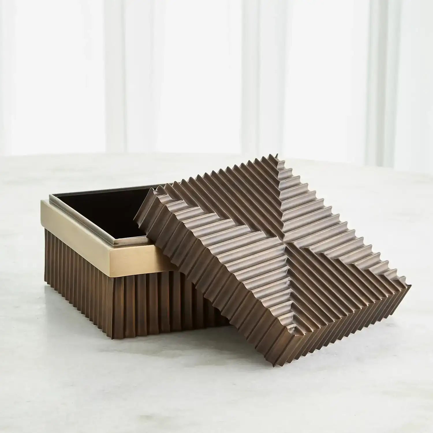 GLOBAL VIEWS MAGIC FLUTE SQUARE BOX - Decorative Accents