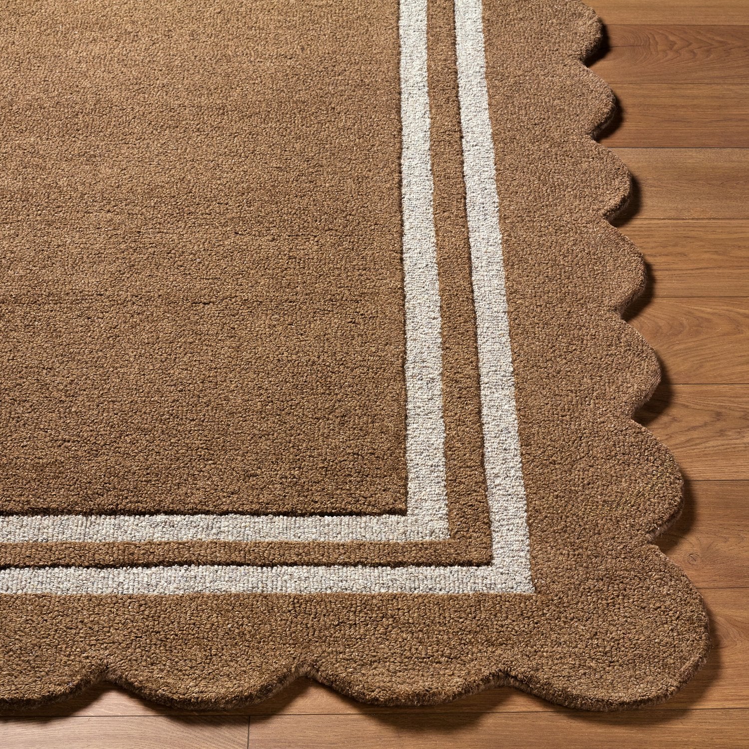 LIVABLISS SCALLOPED HANDMADE RUG - Rugs