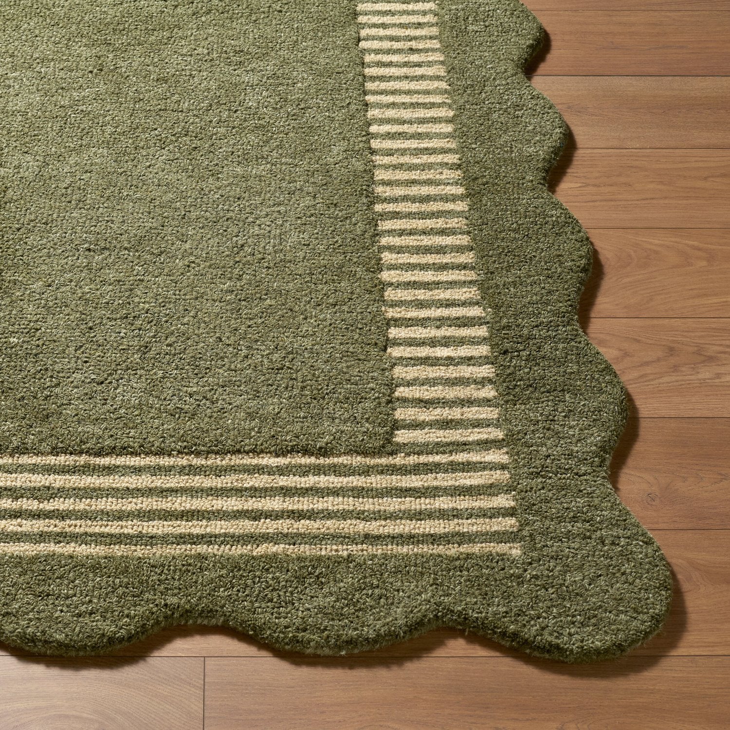 LIVABLISS SCALLOPED HANDMADE RUG - Rugs