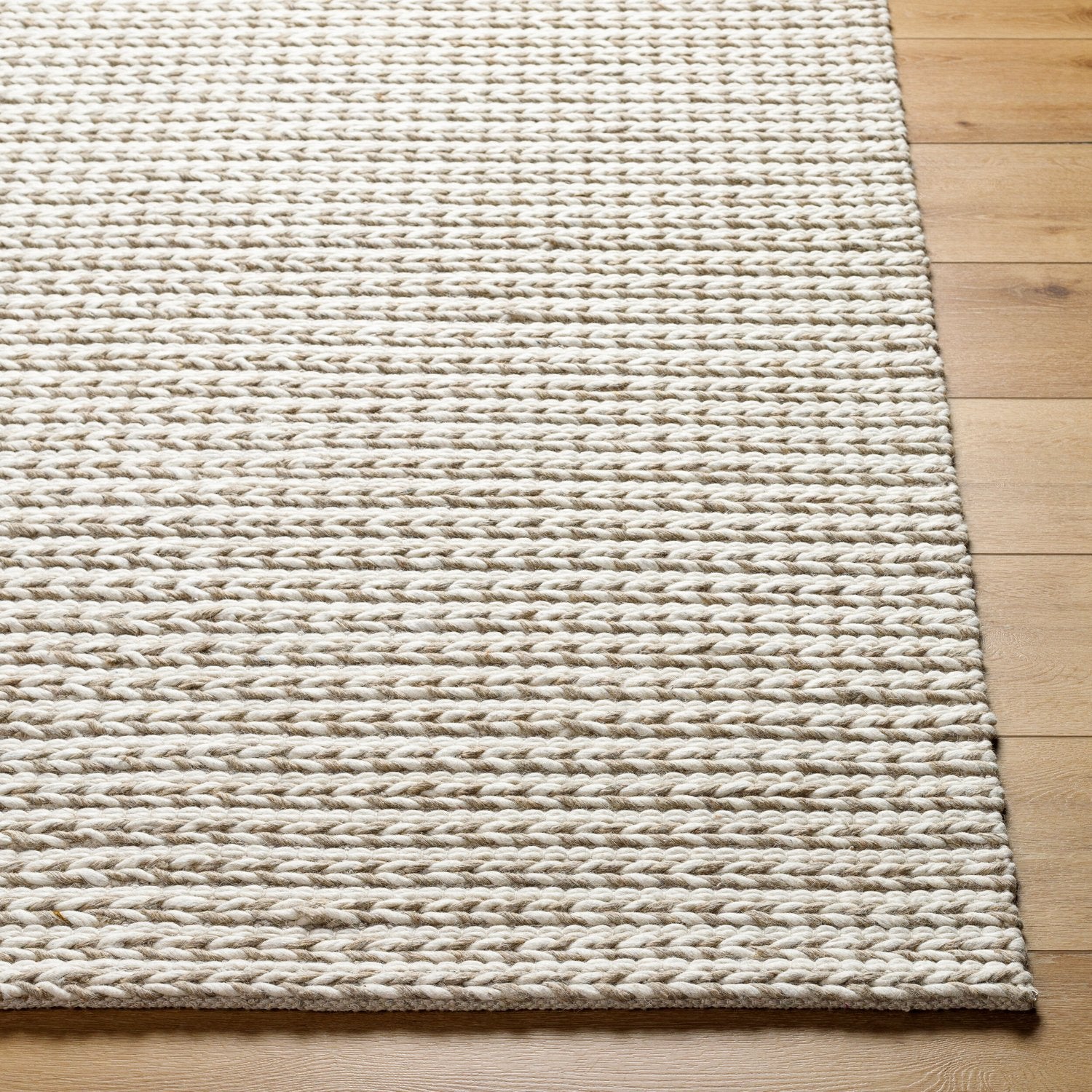 LIVABLISS SUNDANCE HANDMADE RUG - Rugs