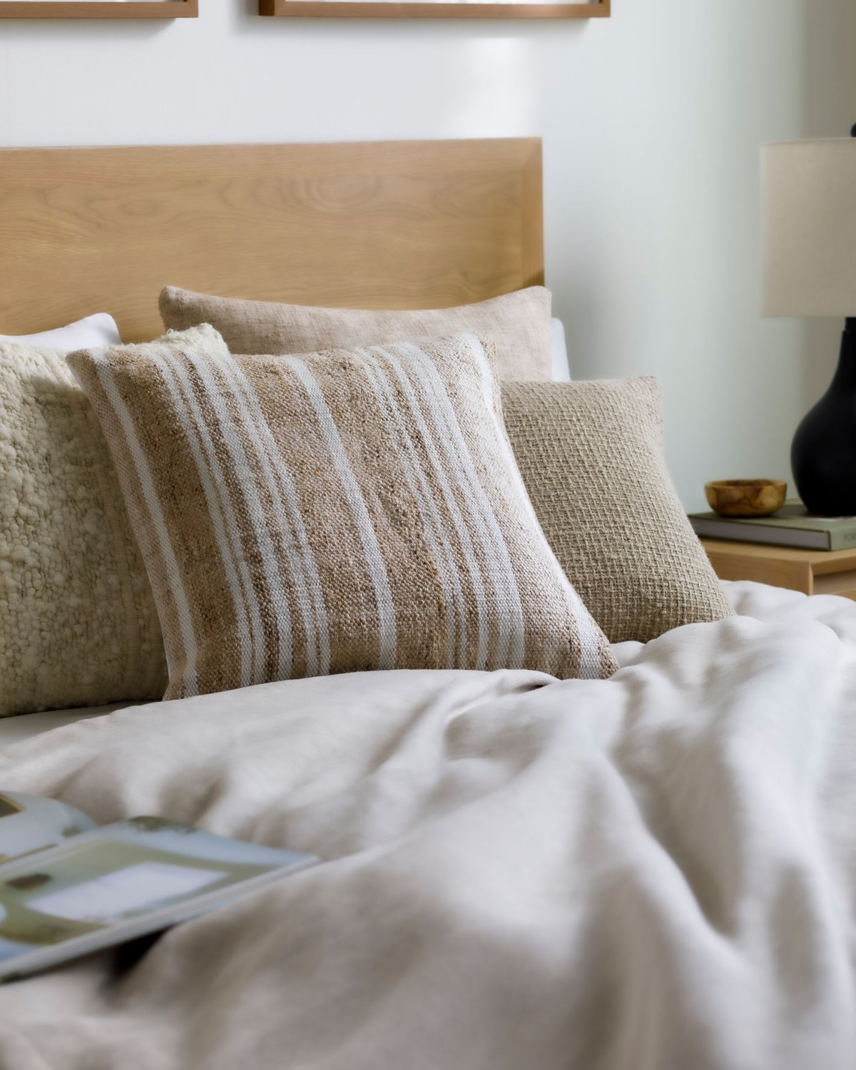 SURYA TERRAIN ACCENT PILLOW - Linens