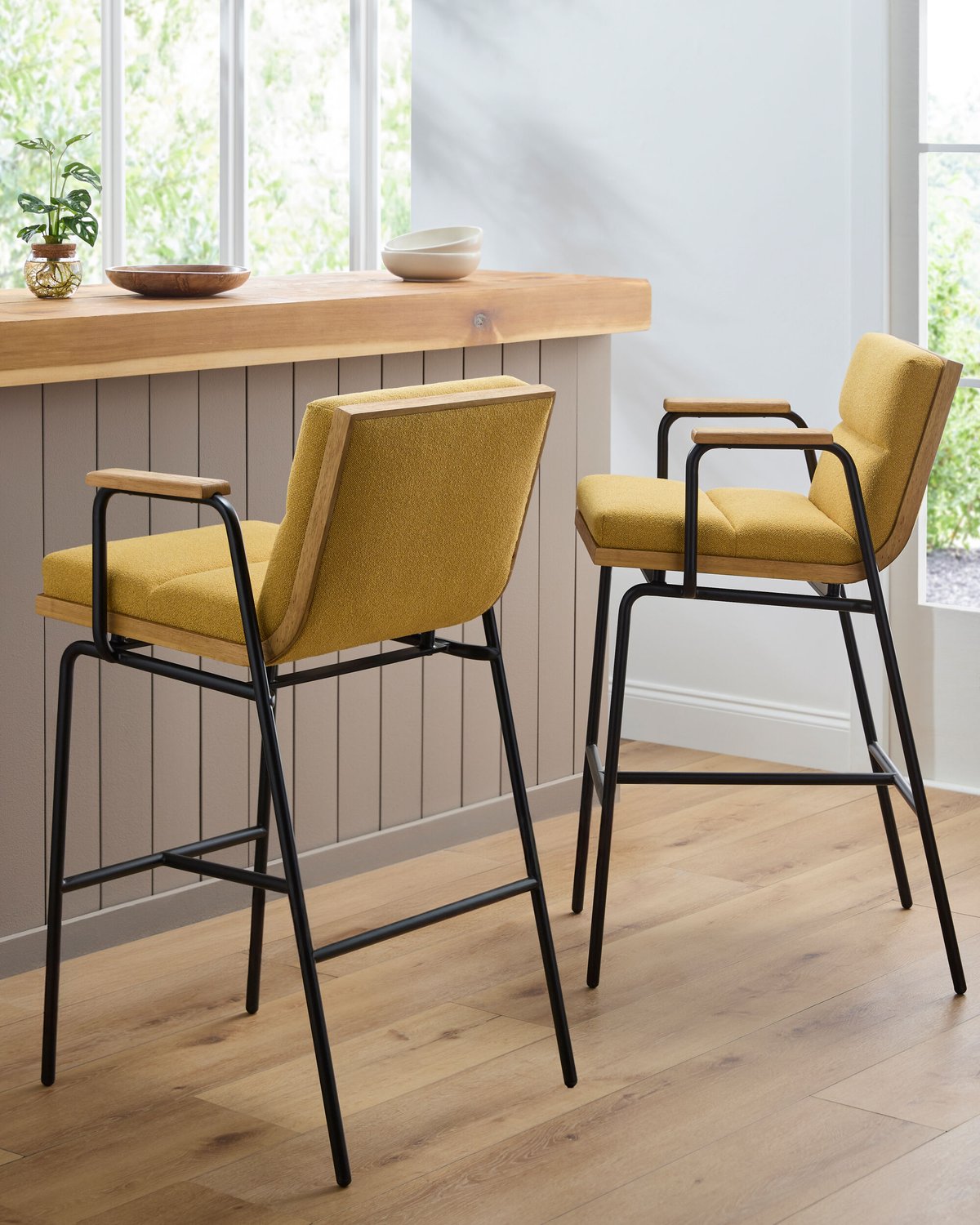 SURYA THOMAS BAR STOOL - Bar Stools