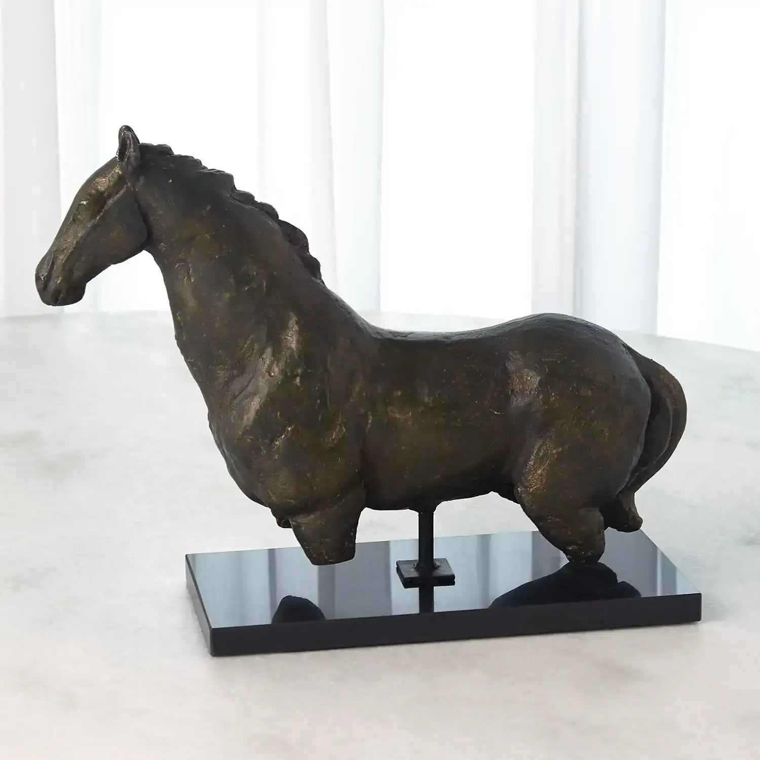 GLOBAL VIEWS HORSE SCULPTURE - Decorative Accents