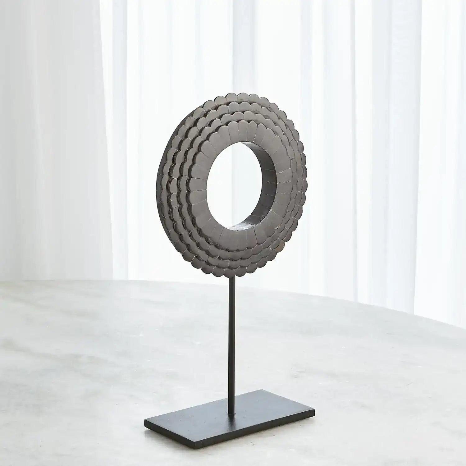 GLOBAL VIEWS FOUR LAYER HORN SCALLOPED MOUNTED RING - Decorative Accents