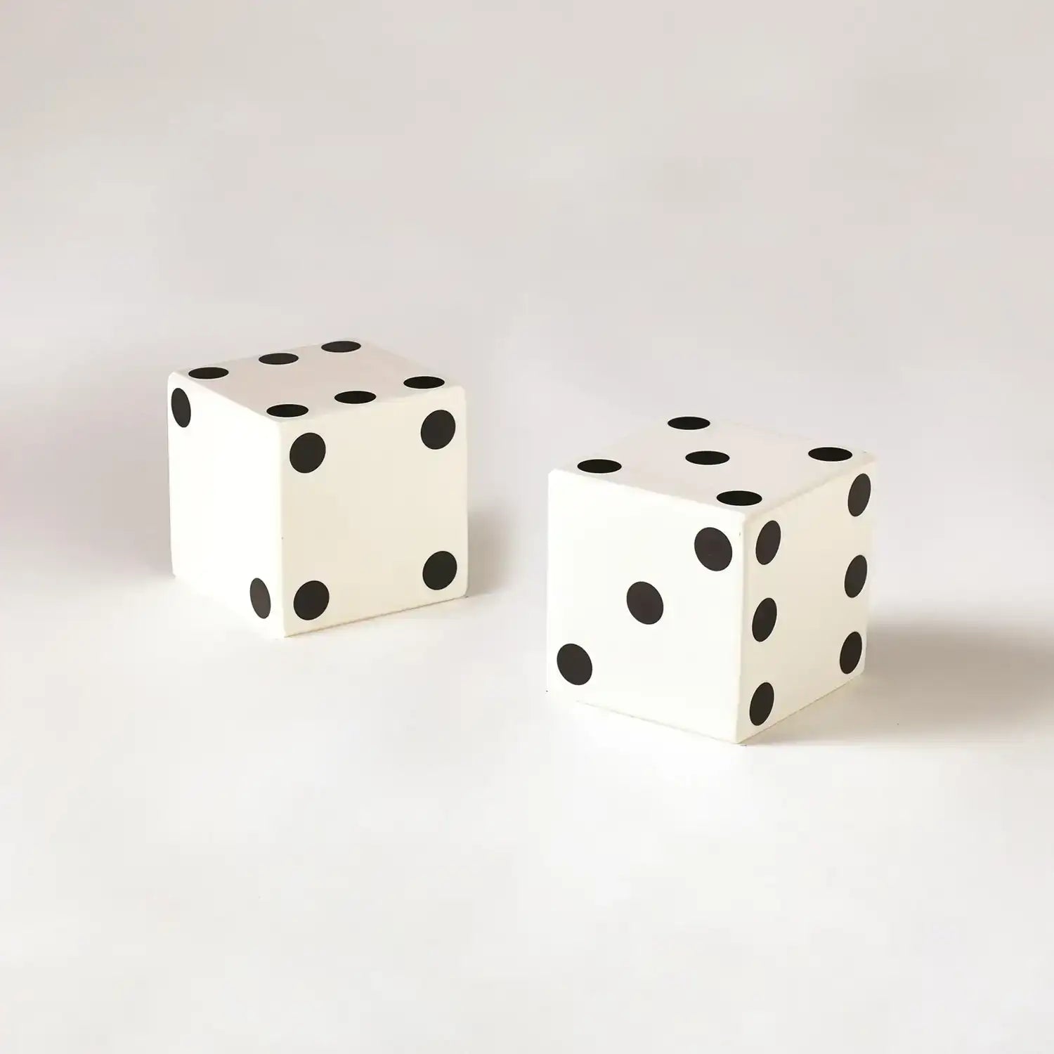 GLOBAL VIEWS PAIR OF DICE - Decorative Accents
