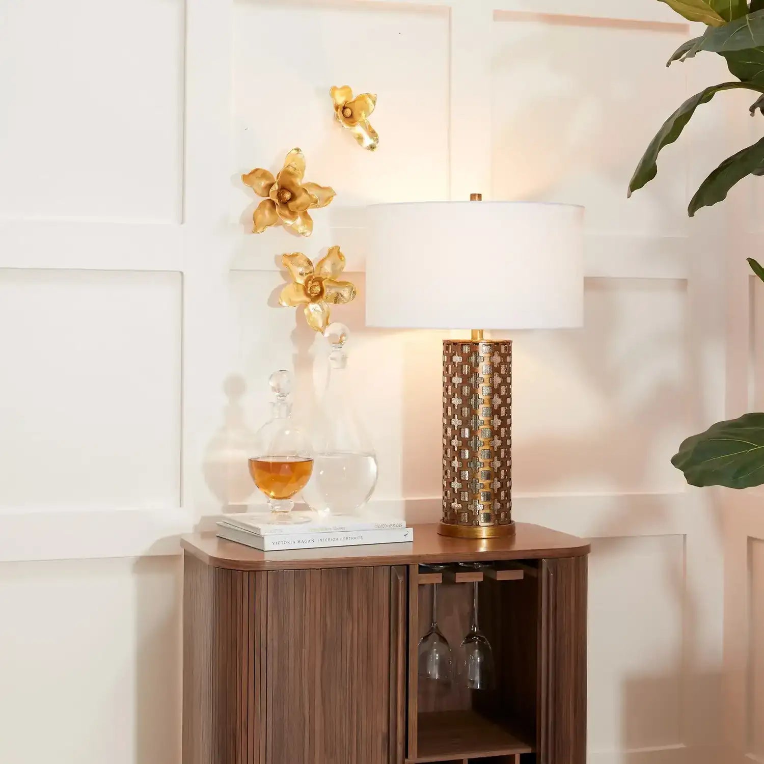 GLOBAL VIEWS MAGNOLIA FLOWER WALL DECOR - Decorative Accents