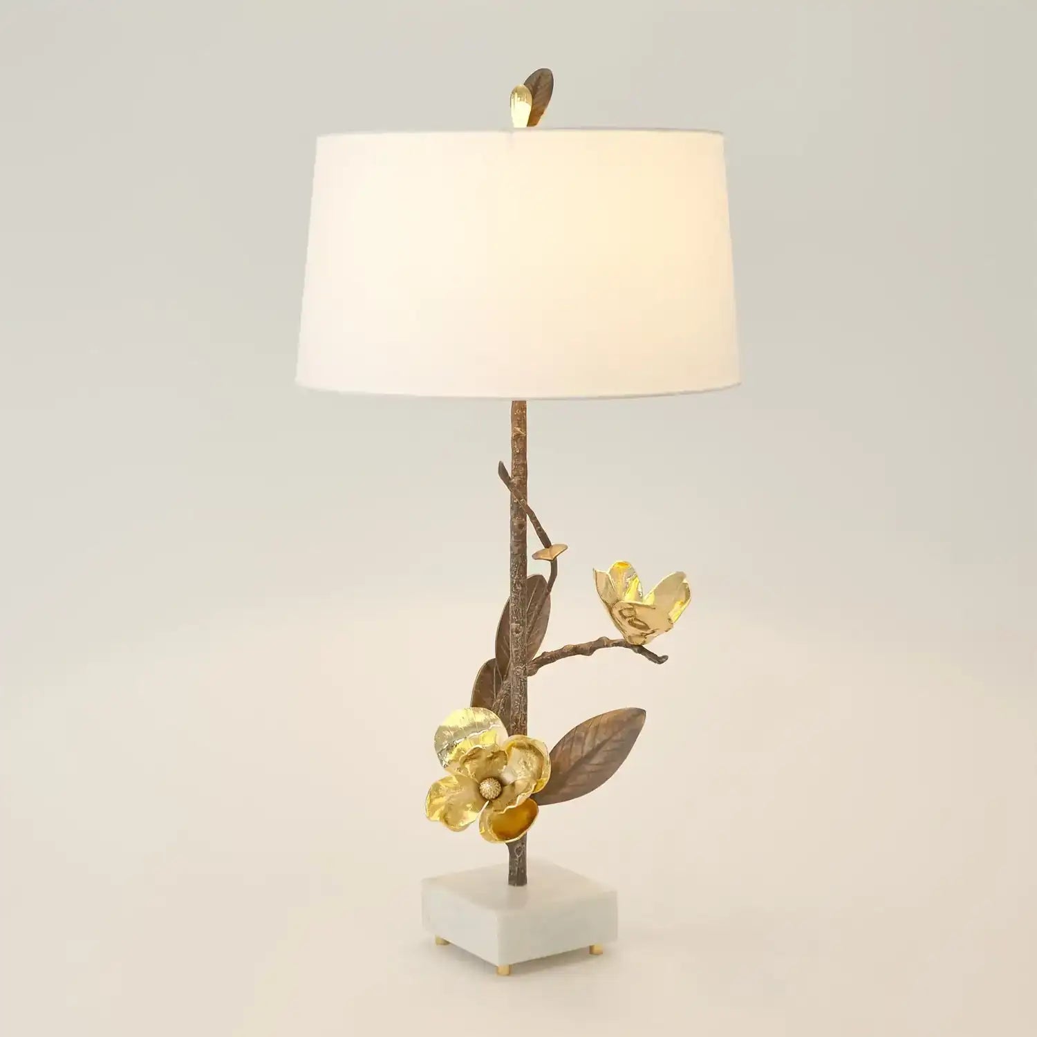 GLOBAL VIEWS, MAGNOLIA FLOWER TABLE LAMP, TABLE LAMPS