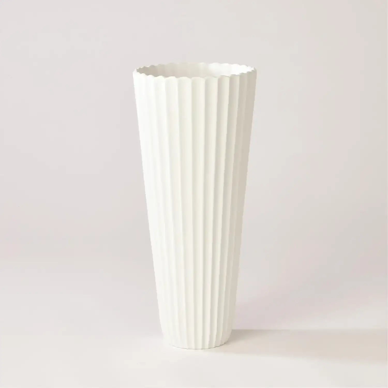 GLOBAL VIEWS FLUTE VASE - Decorative Accents