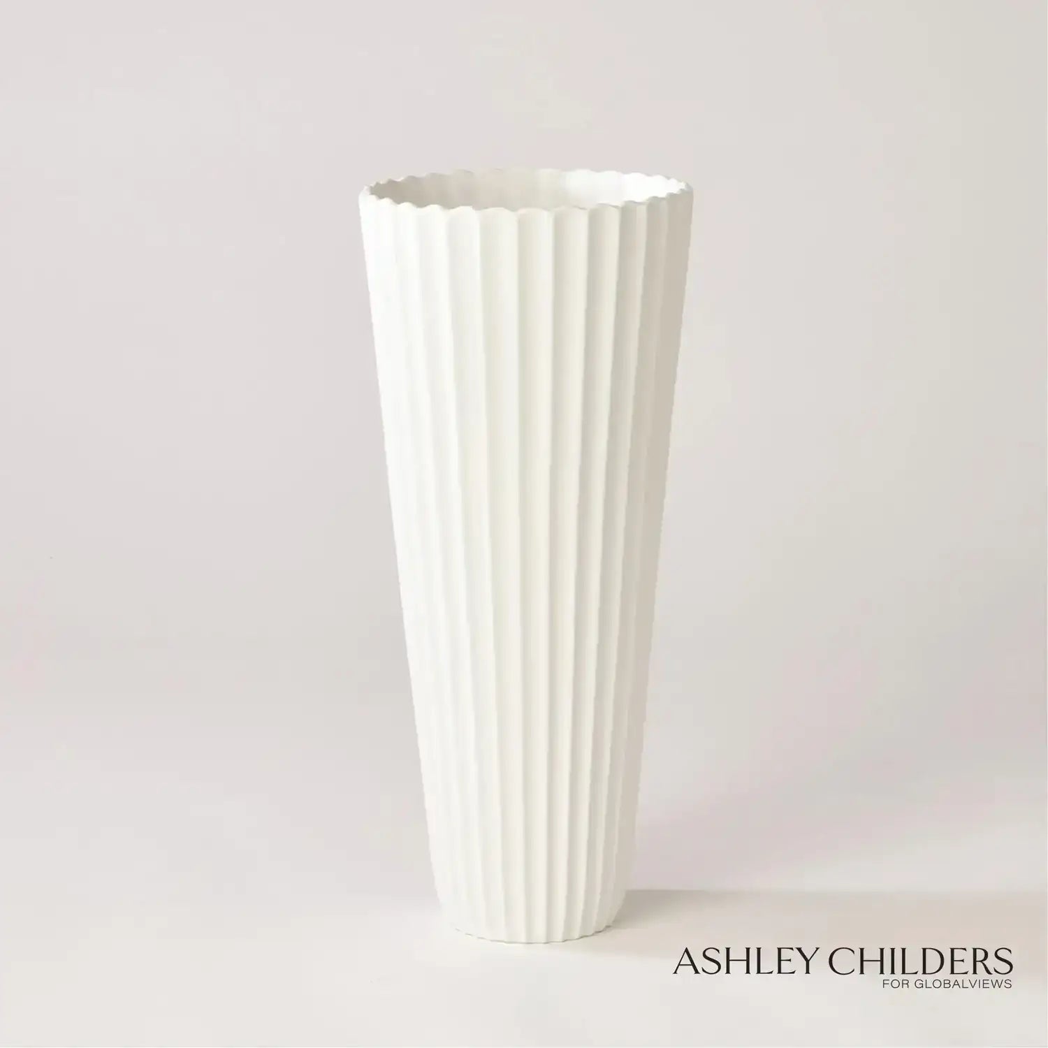 GLOBAL VIEWS FLUTE VASE - Decorative Accents