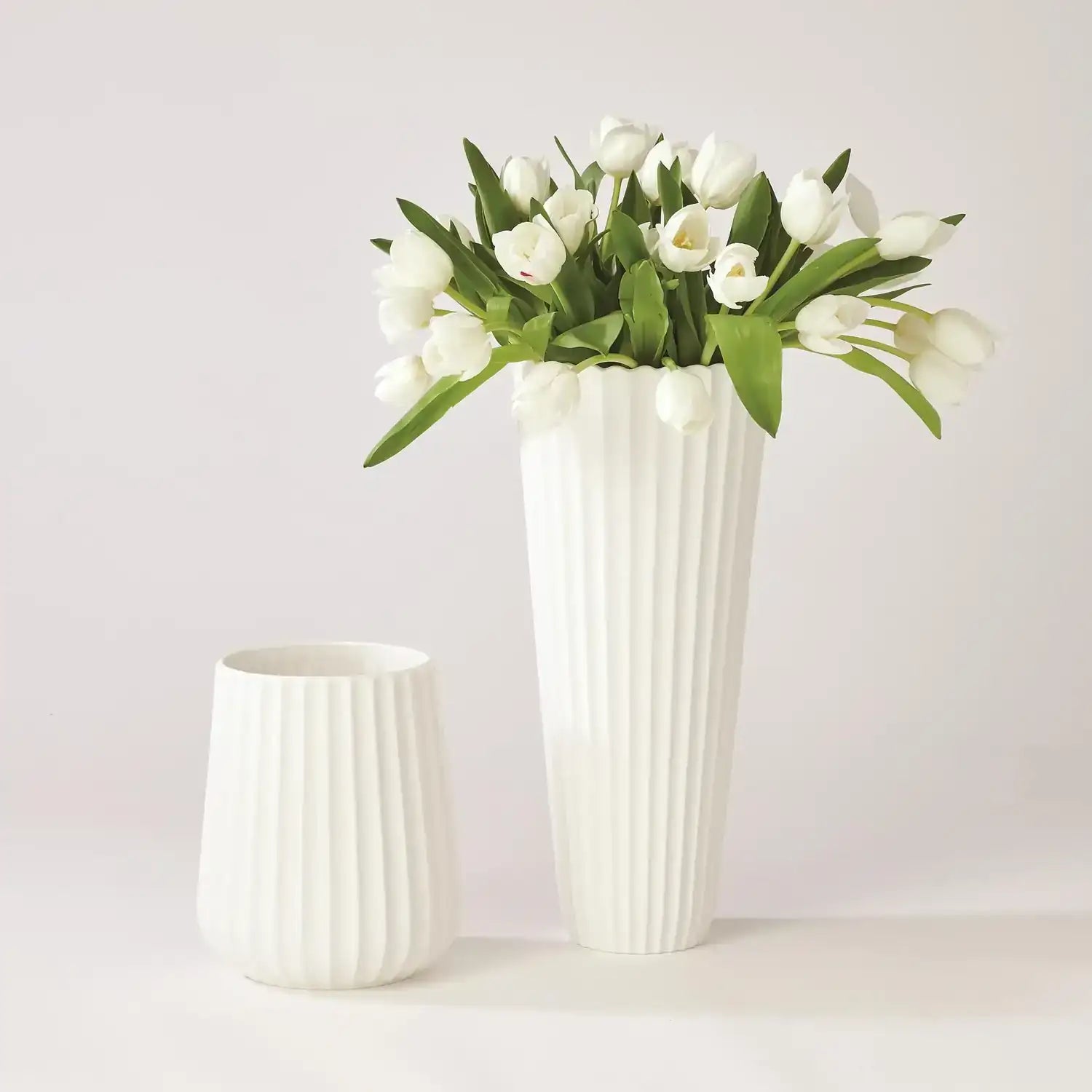GLOBAL VIEWS FLUTE VASE - Decorative Accents
