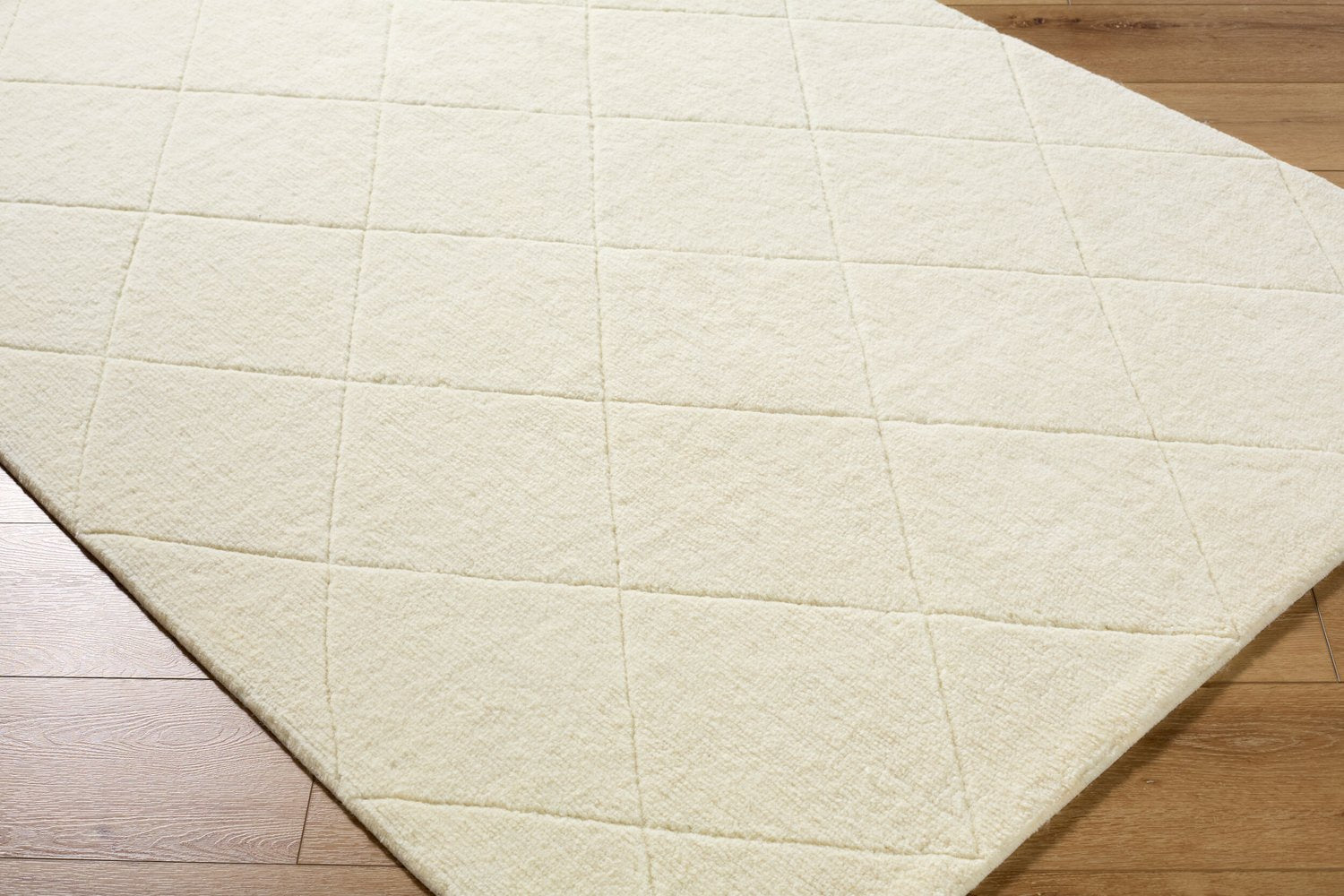 LIVABLISS WOOLY HANDMADE RUG - Rugs