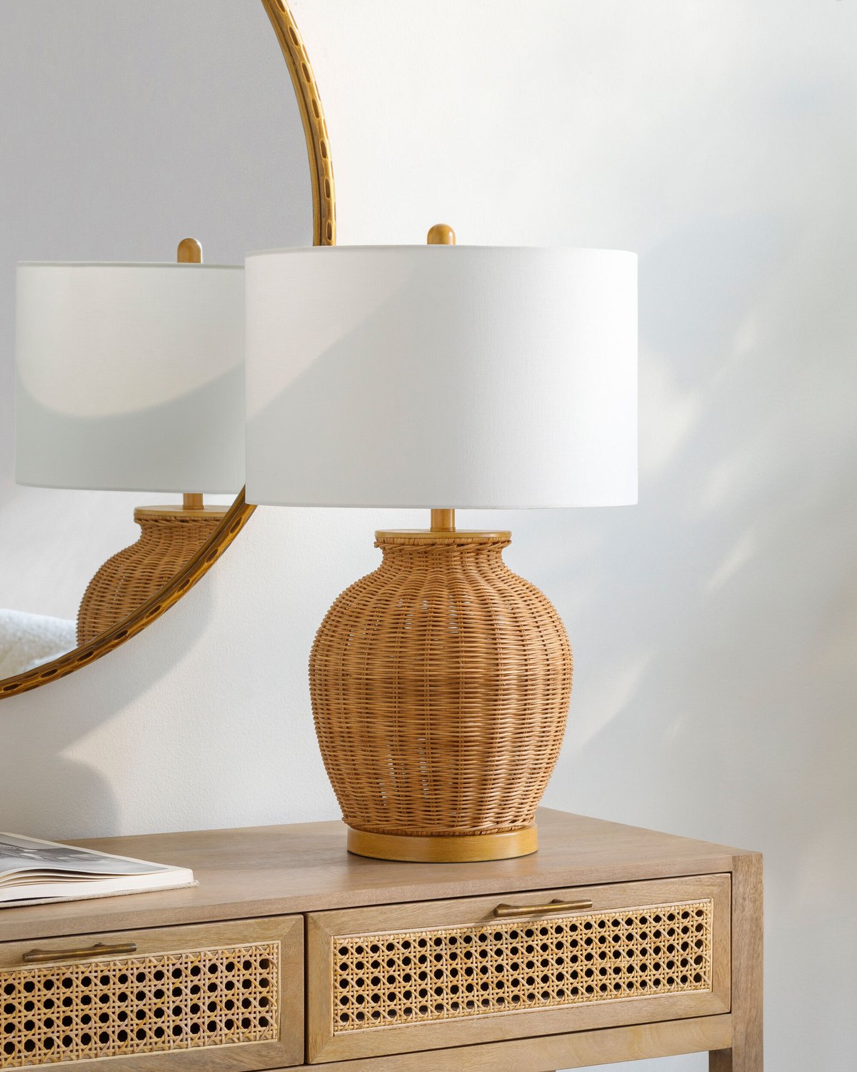 SURYA ZIRAN ACCENT TABLE LAMP - Table
