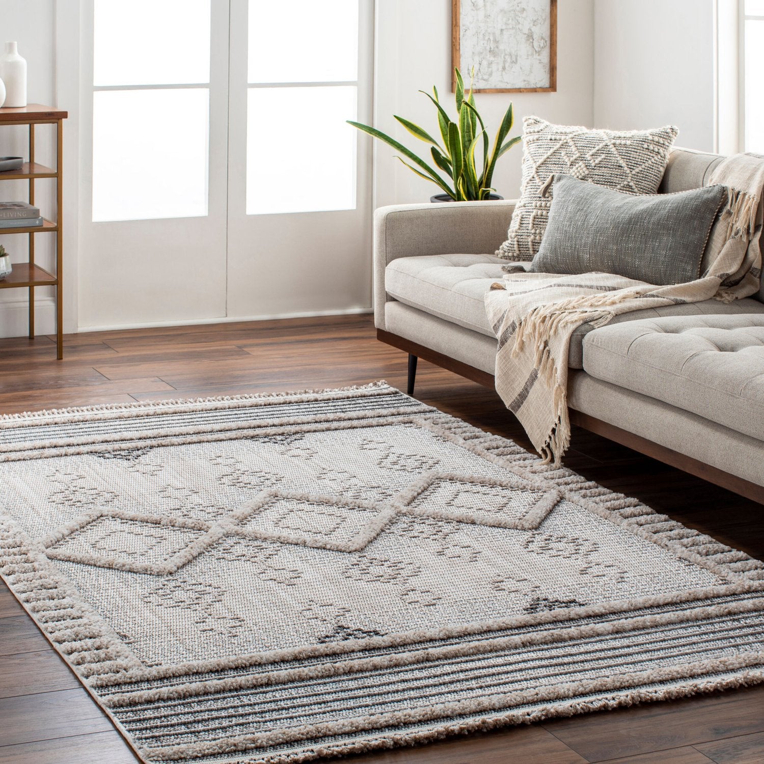 LIVABLISS ZARAGOZA MACHINE WOVEN RUG - Rugs