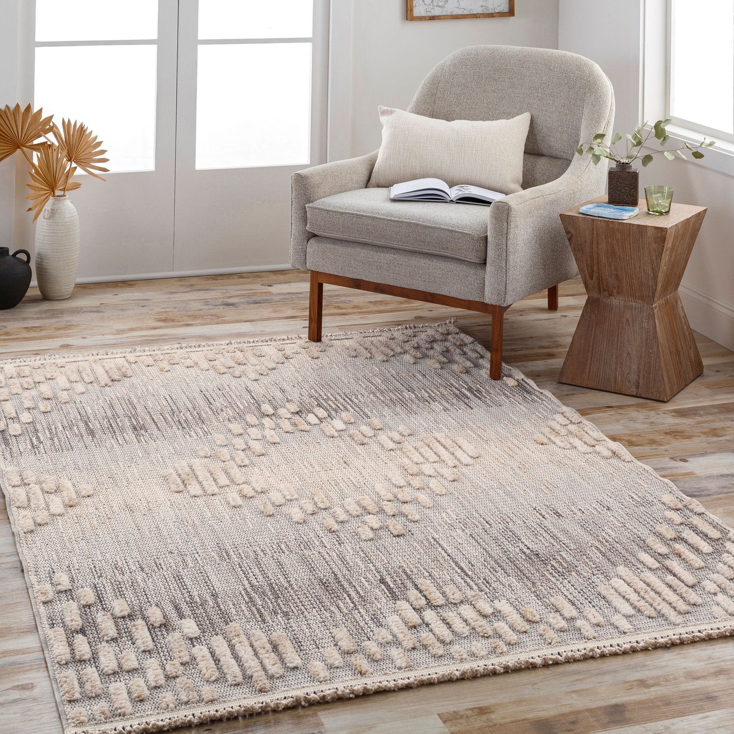 LIVABLISS ZARAGOZA MACHINE WOVEN RUG - Rugs