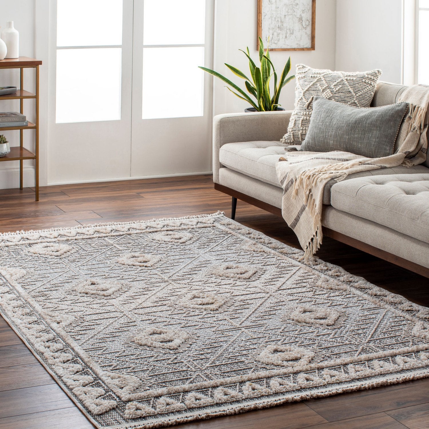 LIVABLISS ZARAGOZA MACHINE WOVEN RUG - Rugs