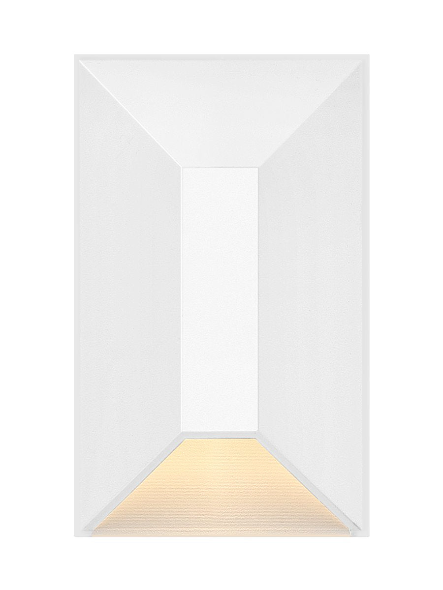 HINKLEY, NUVI LANDSCAPE DECK SCONCE, PATH LIGHTS