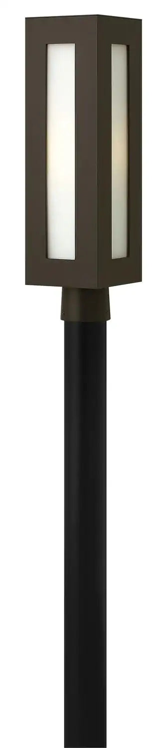 HINKLEY DORIAN OUTDOOR POST LIGHT - Post