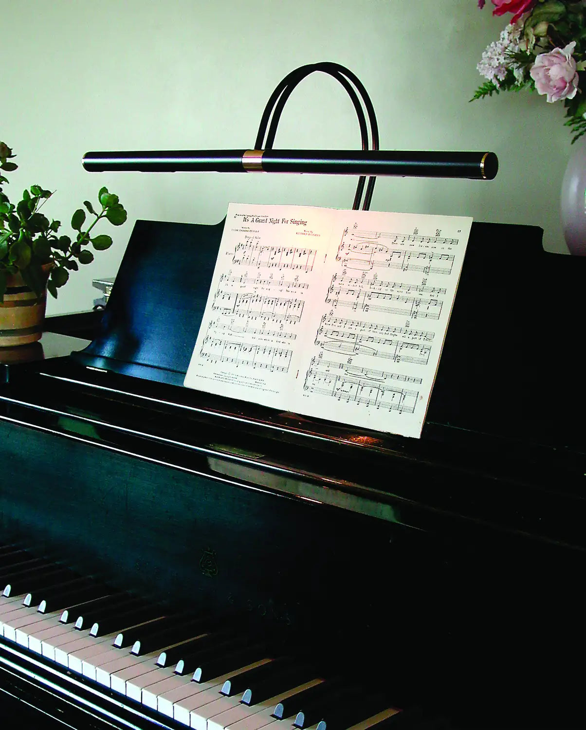 HOUSE OF TROY, GRAND PIANO DESK LAMP, DESK LAMPS
