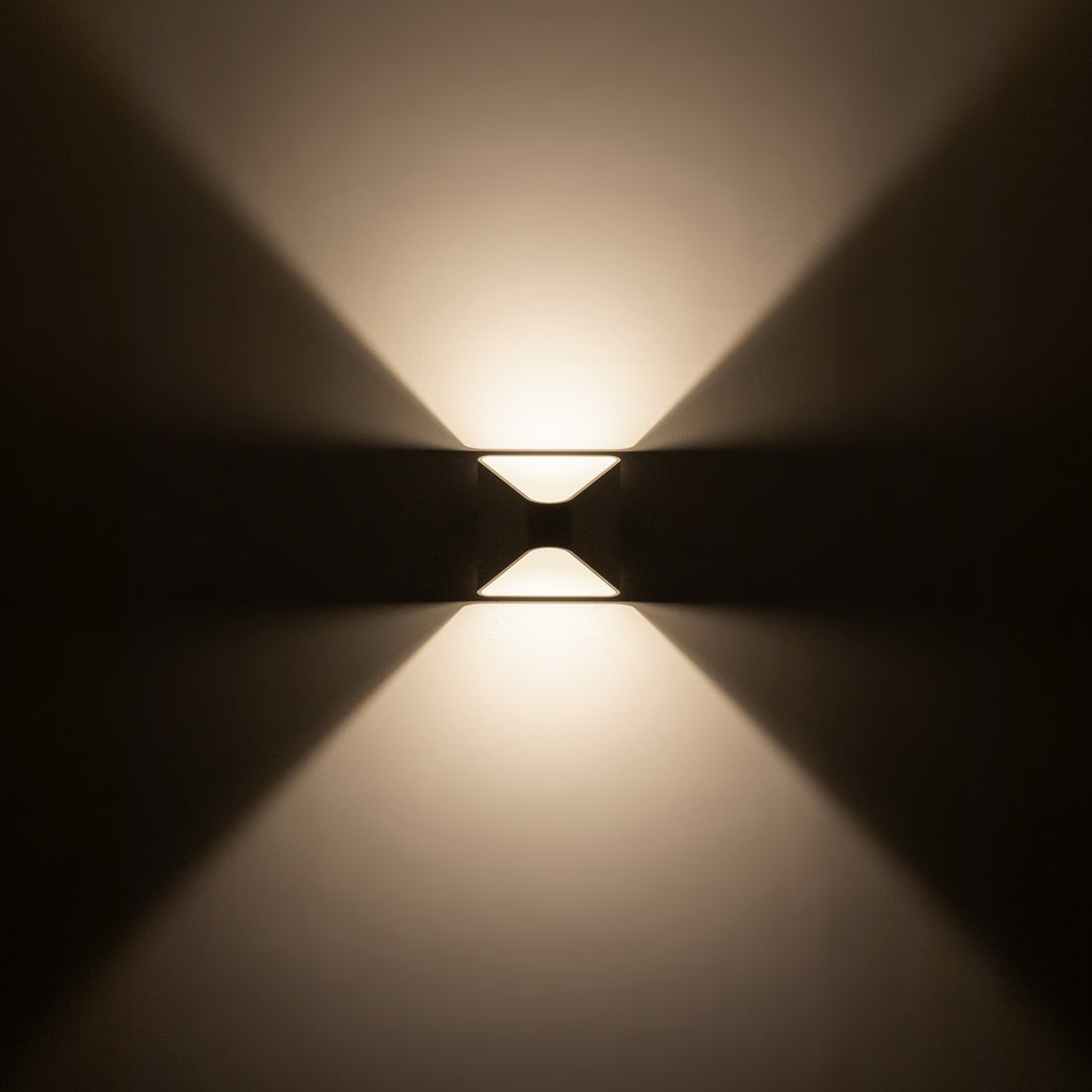 KUZCO LIGHTING INC EW33806-WH-UNV-010 defc49ae-f194-4f2e-a32e-73e4f7380346