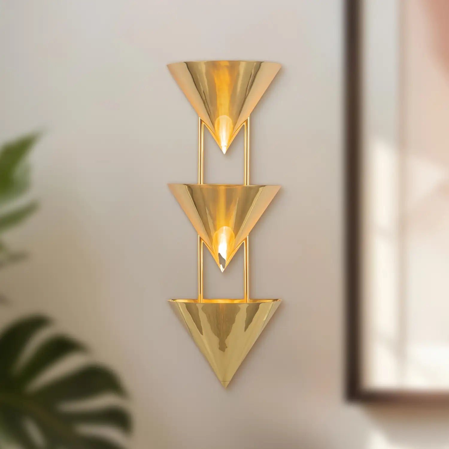 KUZCO LIGHTING INC, VERSUS WALL SCONCES, WALL SCONCES