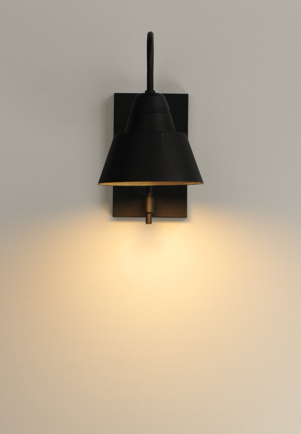 MAXIM, SHORELINE-OUTDOOR WALL MOUNT, OUTDOOR WALL LIGHTS