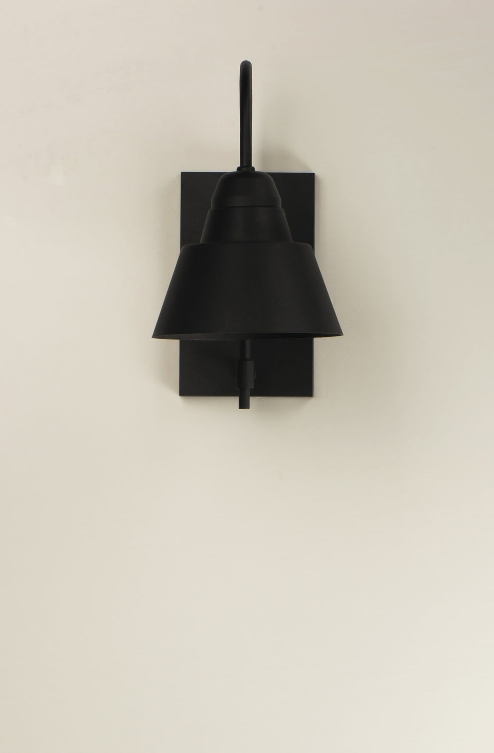 MAXIM, SHORELINE-OUTDOOR WALL MOUNT, OUTDOOR WALL LIGHTS