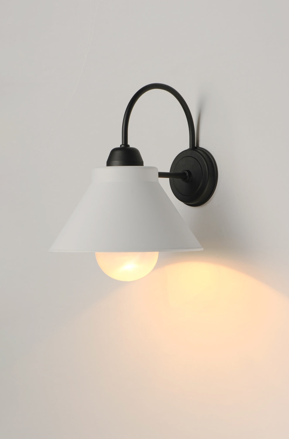 MAXIM, JETTY-OUTDOOR WALL MOUNT, OUTDOOR WALL LIGHTS