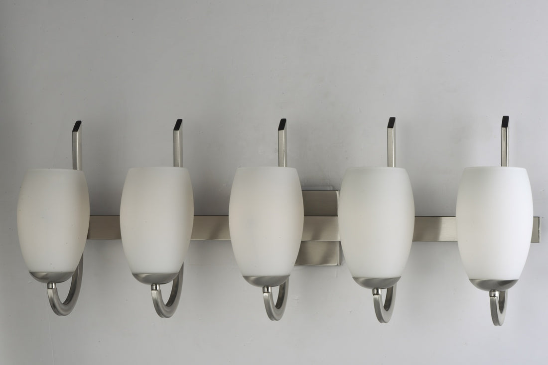 MAXIM, TAYLOR-BATH VANITY, VANITY LIGHT